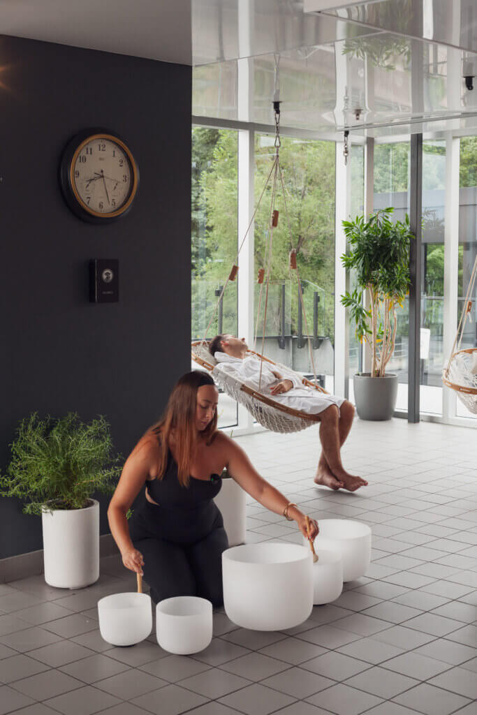 Bain sonore offert au Bota Bota, spa-sur-l'eau